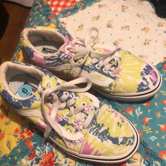 Vans - Picture 5 of 5